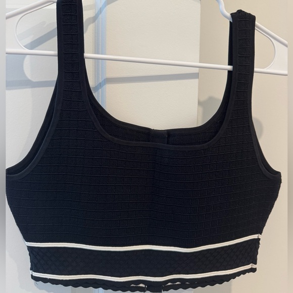 Aritzia Black Textured Crop Top with Pearl Buttons - Size Large - Picture 2 of 4